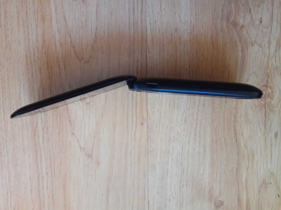 Телефон Alcatel One Touch 1035D 2сім карти/жабка відмінний стан