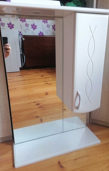 Продам комплект меблів у ванну кімнату