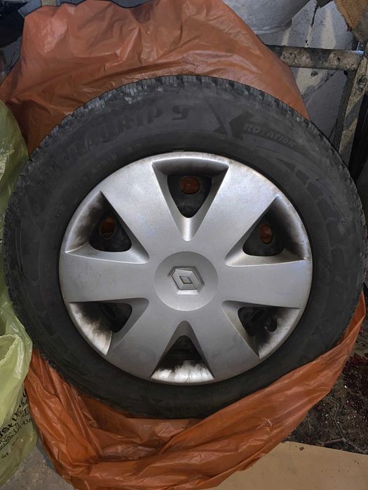 Koła stalowe R15 4x100 z oponami 195/65 Goodyear Ultragrip Renault