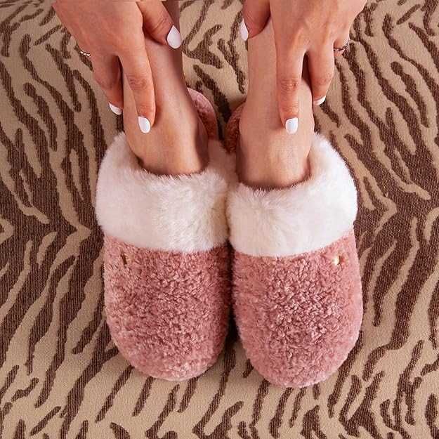 Damskie kapcie HomeTop z kołnierzem futrzanym i pianką memory