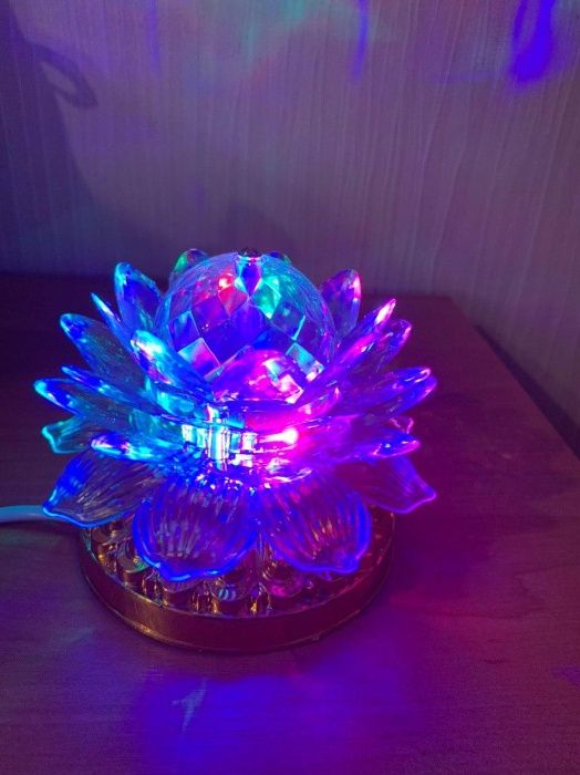 Яркая, Вращающаяся диско лампа Led full color rotating lamp