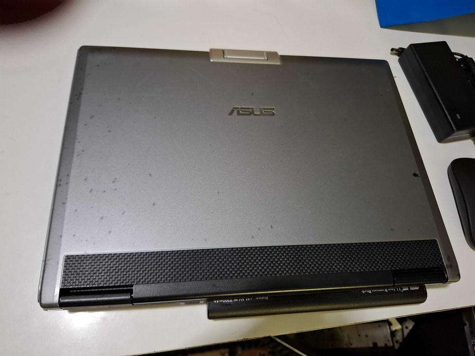 Asus F3S core2duo t7250 4gbRam 160gb hdd