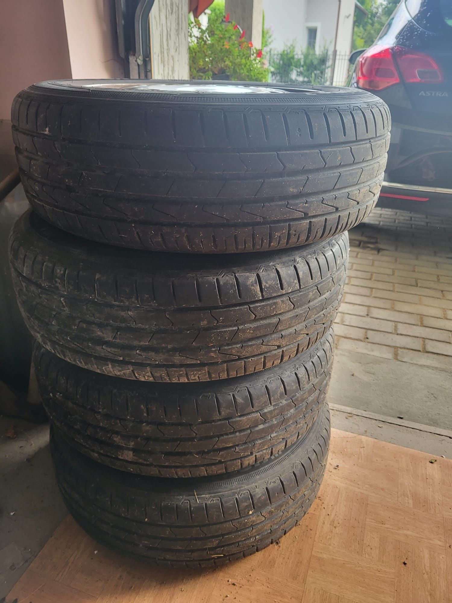 Opona z AluFelgami 195/65R15 HANKOOK