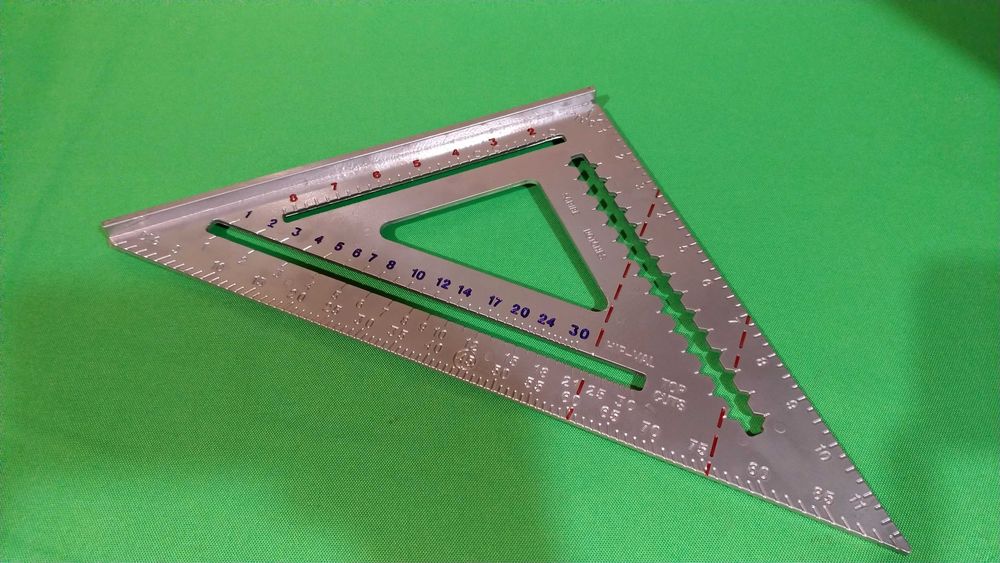 Угольник свенсона кутник металлический 30см