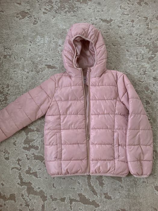 Куртка для дівчинки 140 см в гарному стані