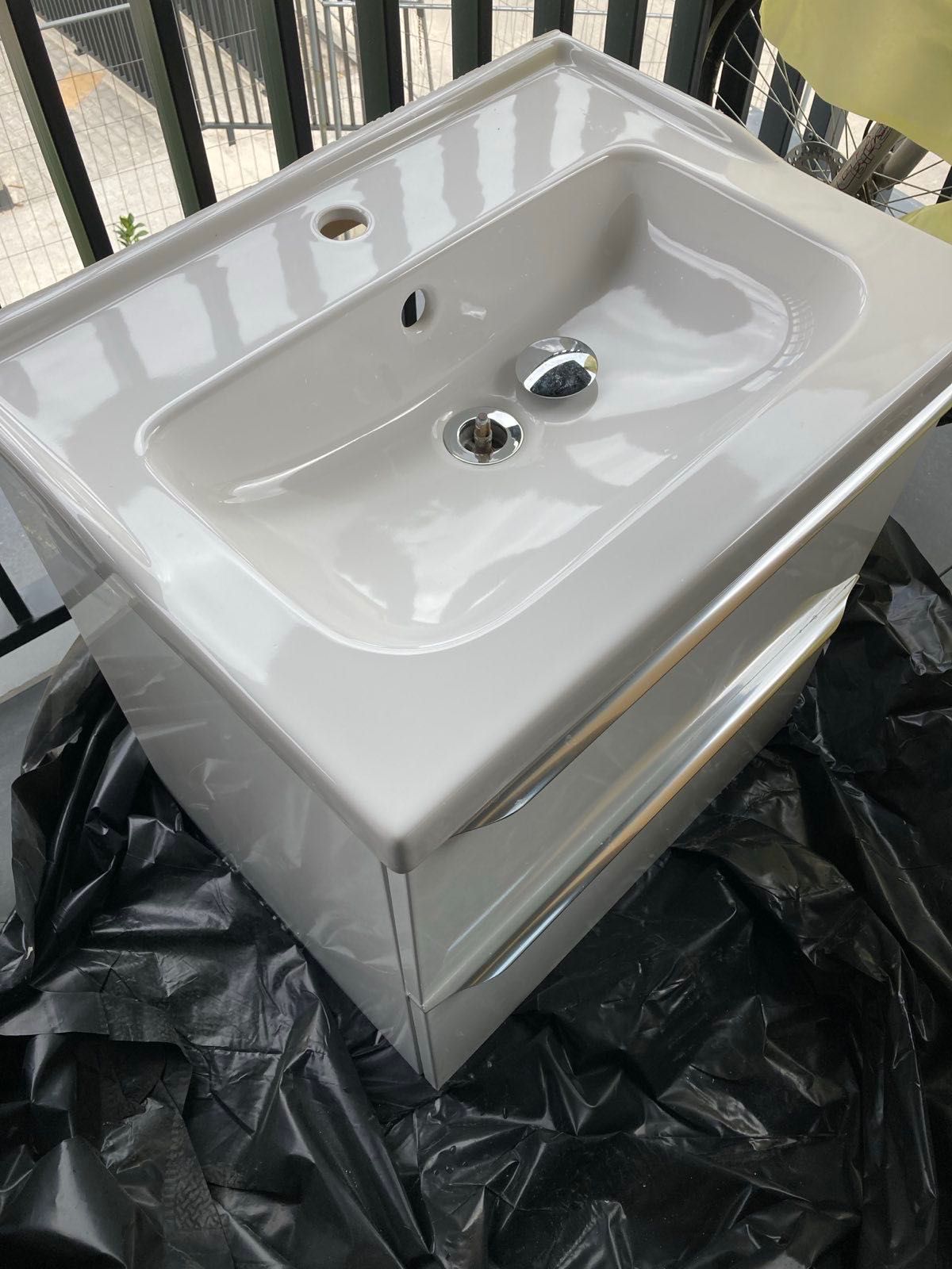 Szafka z umywalka szerokość 60cm Castorama