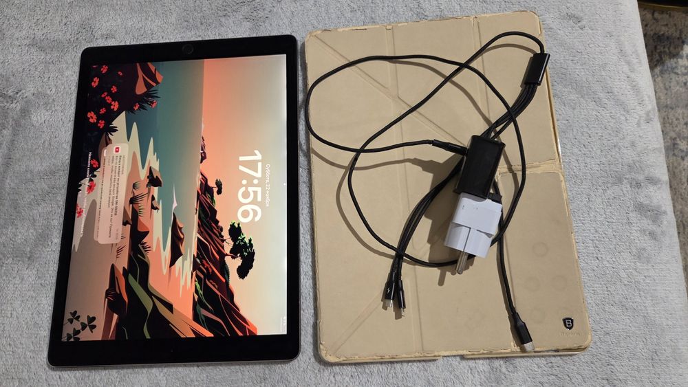 Tablet Apple iPad Pro 12.9" 2. generacji (2017) – Ekran 120Hz | Zestaw