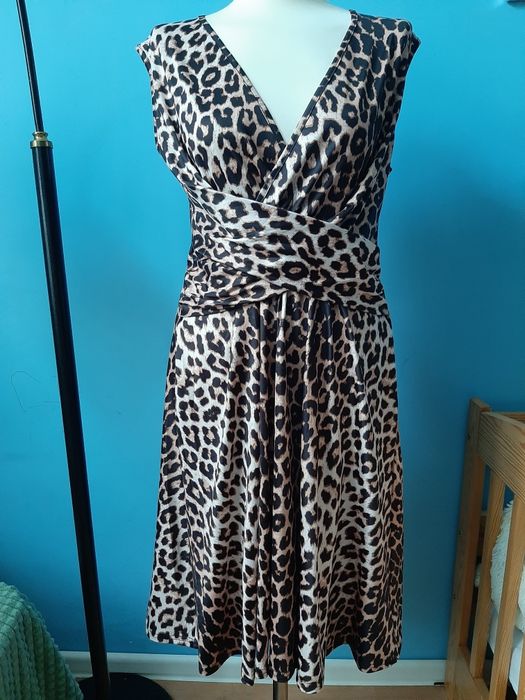 Sukienka letnia w panterkę