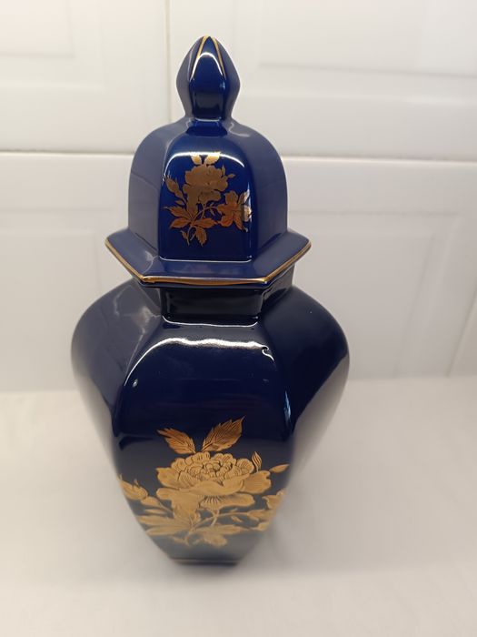 Pote Porcelana Grande. 35 cm. Azul Marinho e Dourado. Novo