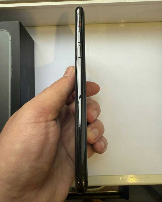 Iphone 11 pro max Супер стан, Комплект