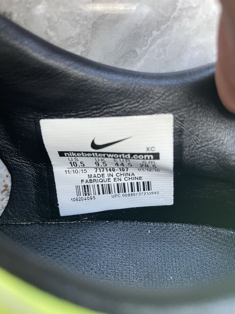 Продам бутсы Nike