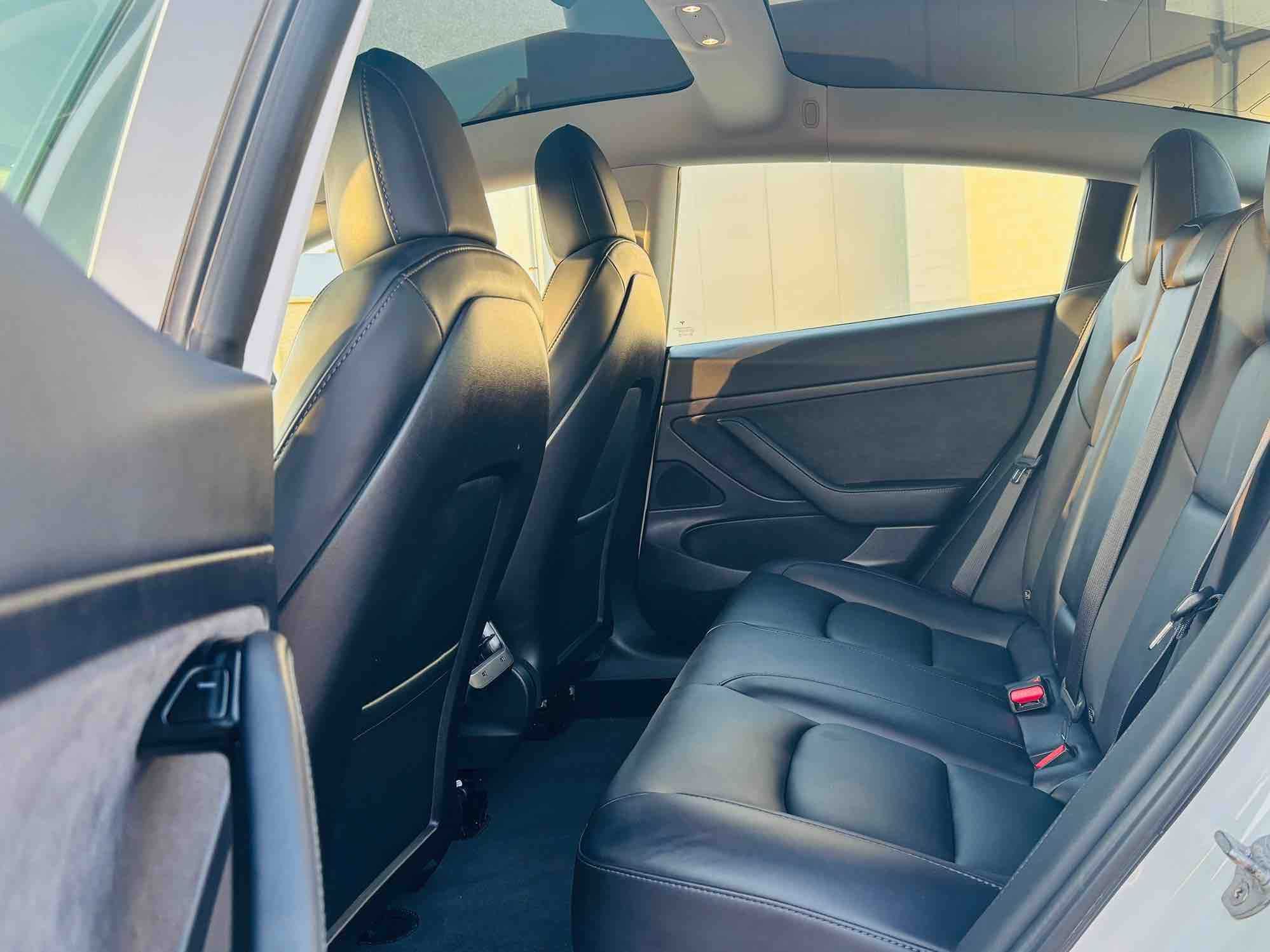 Tesla model 3 standard range plus 2020 - 68.000km