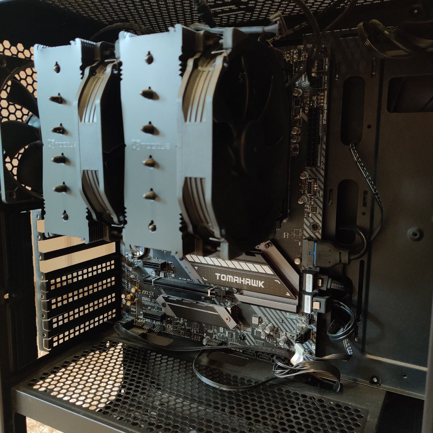 Intel Core i7 10700K, MSI Mag Z490 Tomahawk, Noctua NH-D15