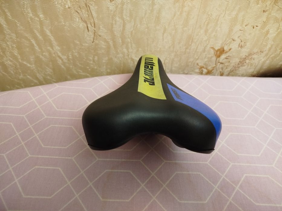 Продам седло Juwenti, для велосипеда.