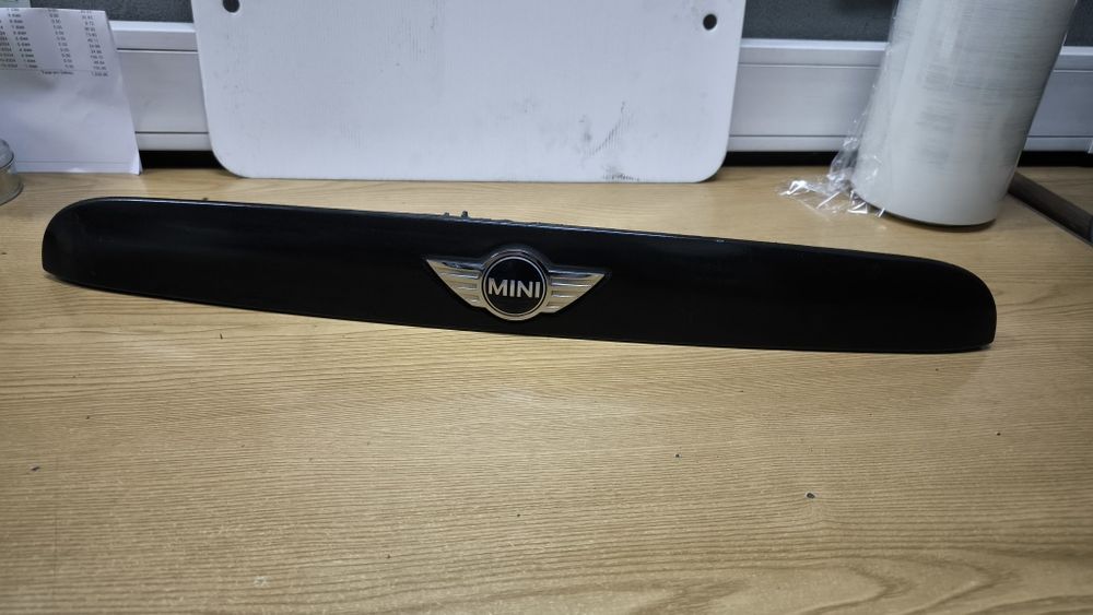 Abertura de mala de um mini Cooper D