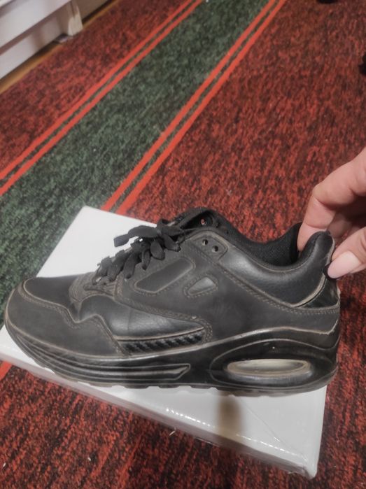 Кроссовки, осень.