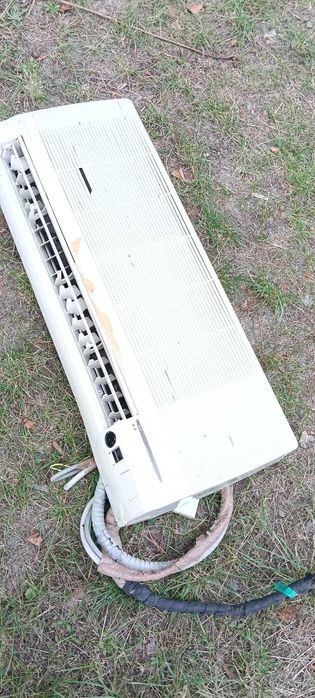 Внутрішній блок кондиціонера Mitsubishi на запчастини.
Пластиковий кор
