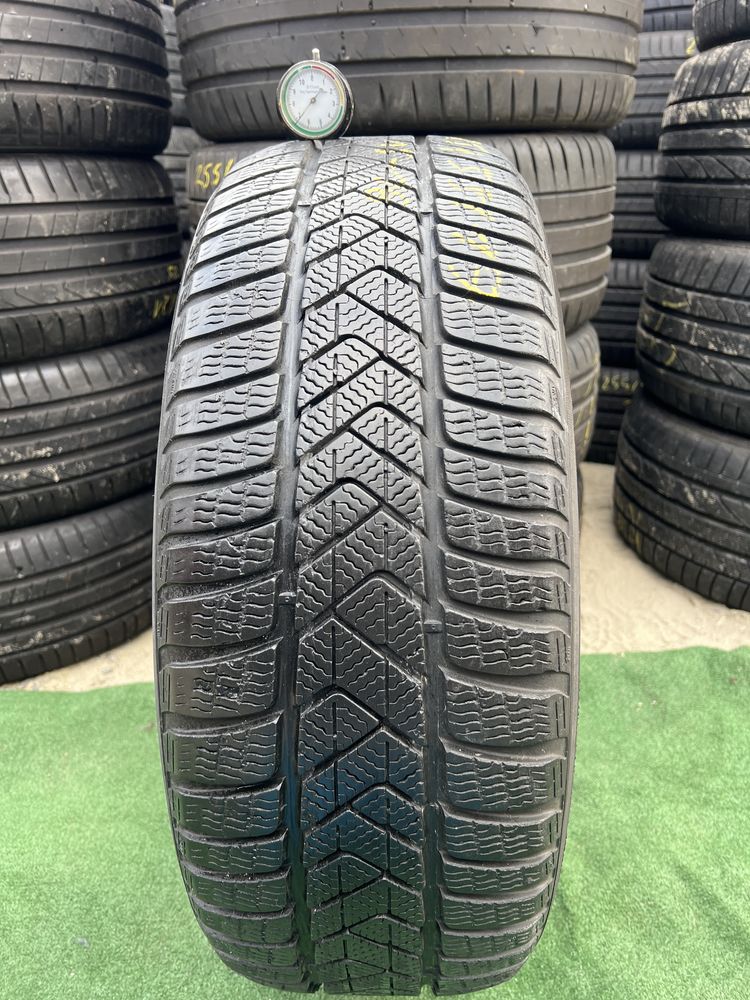 Opona Pirelli 225/55/17 pojedynka