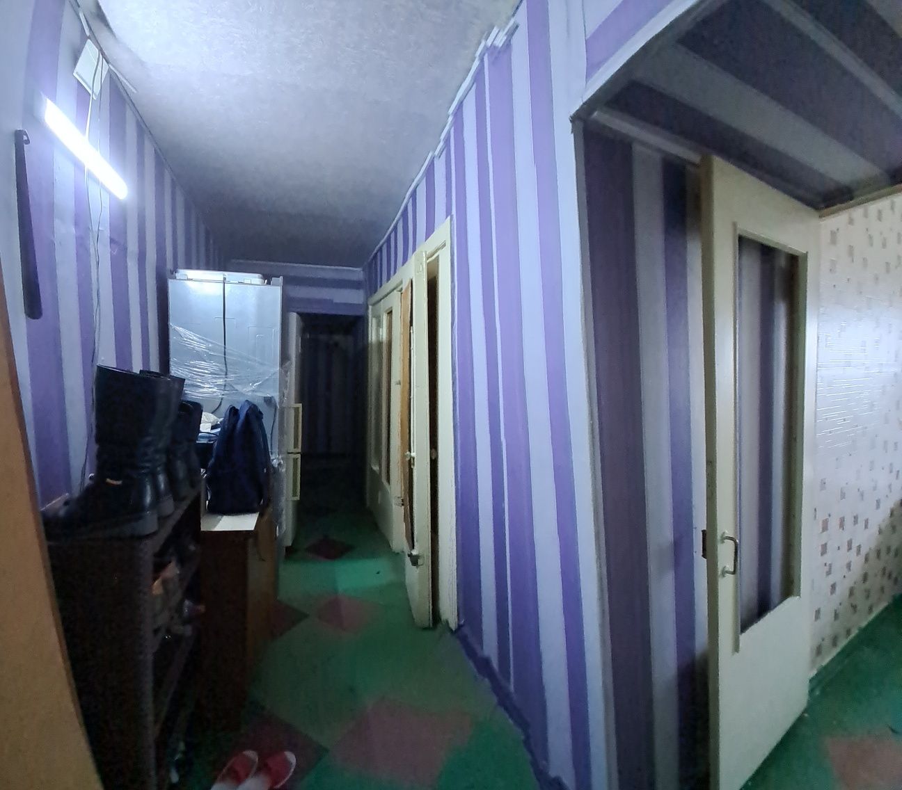 Продам трёх комнатную квартиру в Новомосковске.