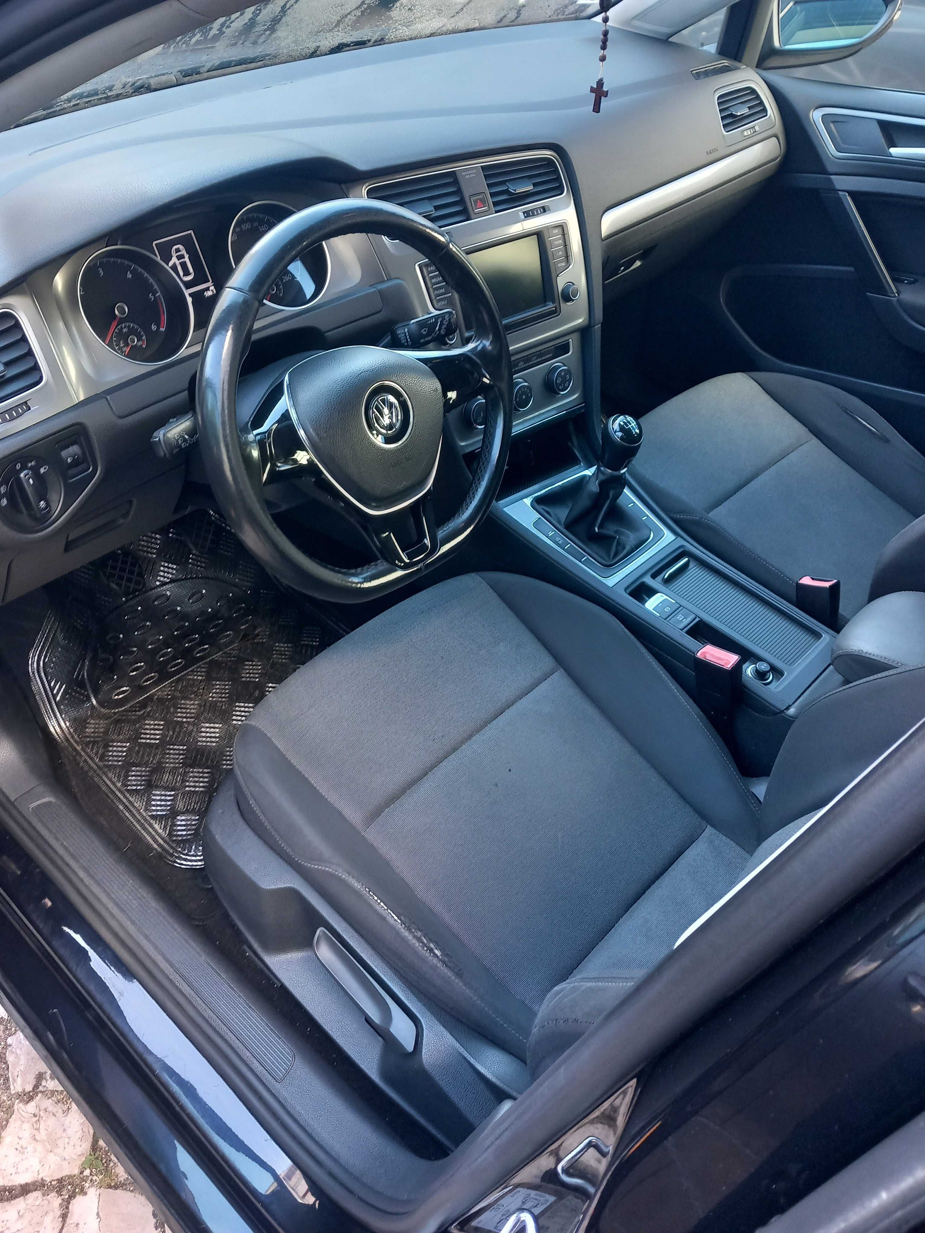Vw golf7  em bom estado