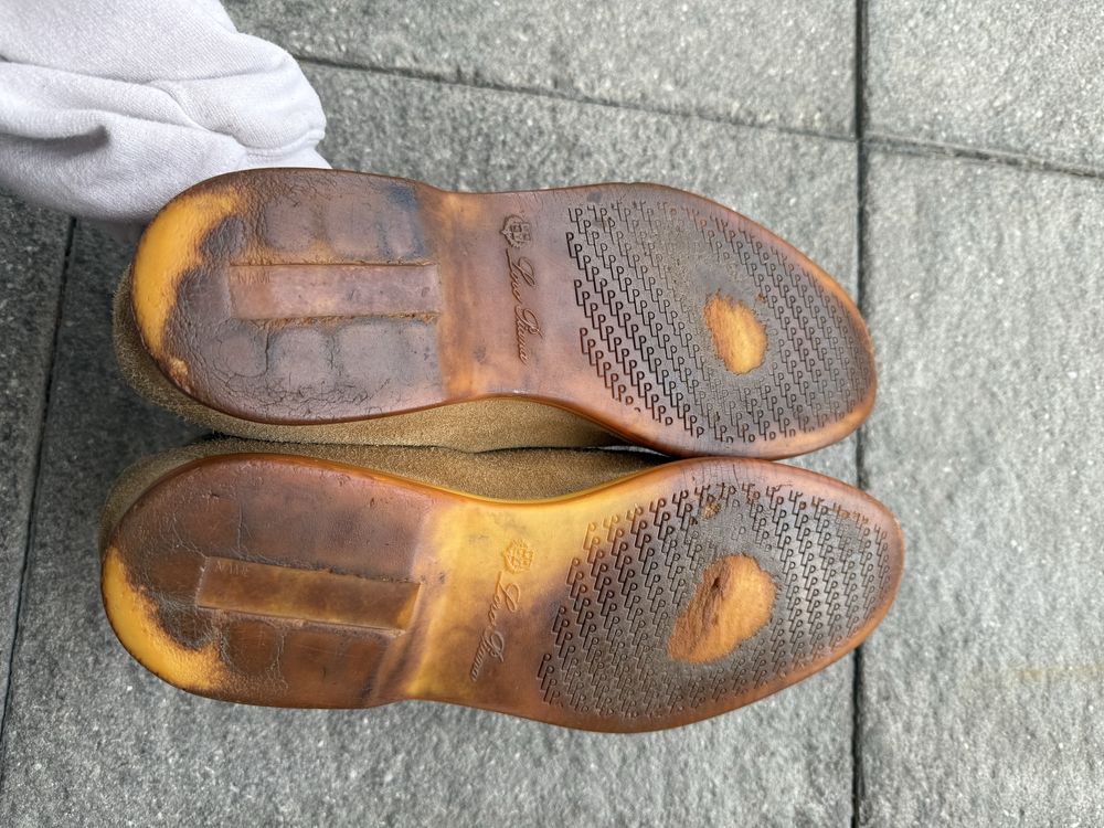 Loro Piana Summer Walk beżowe zamszowe mokasyny