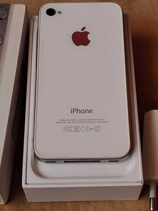 APPLE iPhone 4S 8Gb biały komplet sprawny stan IDEALNY