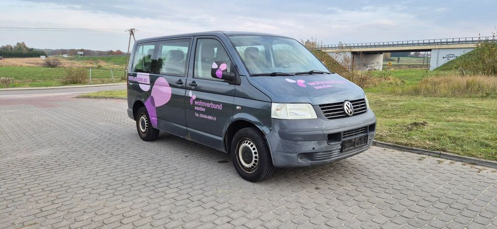 Volkswagen Transporter 1.9 TDI -9 osobowy-niski przebieg.
