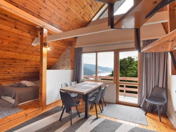 Domek dom w górach nad jeziorem do wynajęcia,sauna Międzybrodzie