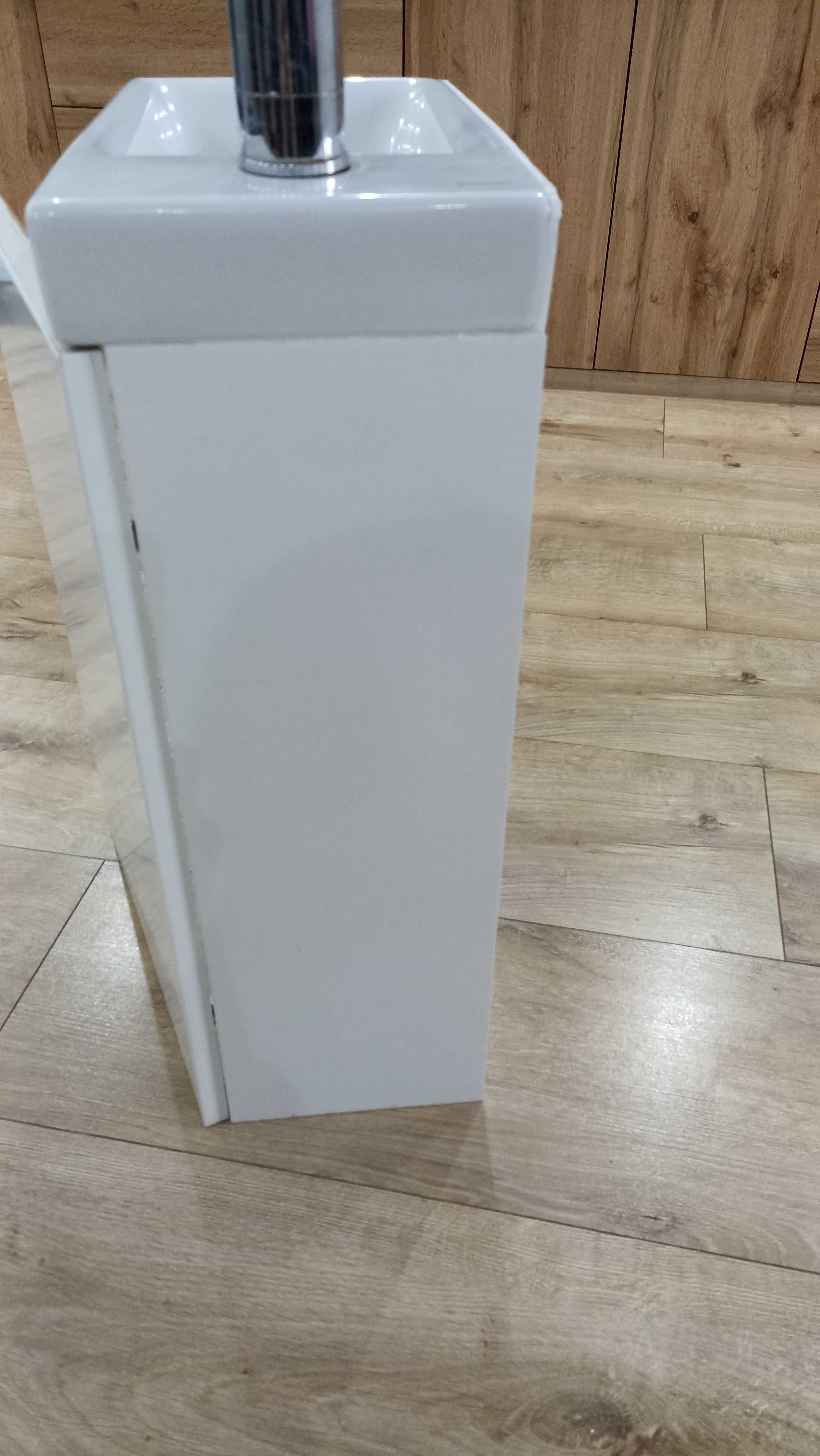 Mała Szafka z umywalką 40x65x21,5