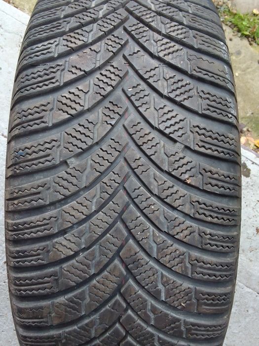Opona zimowa 215/60r16 FIRESTONE 2023r