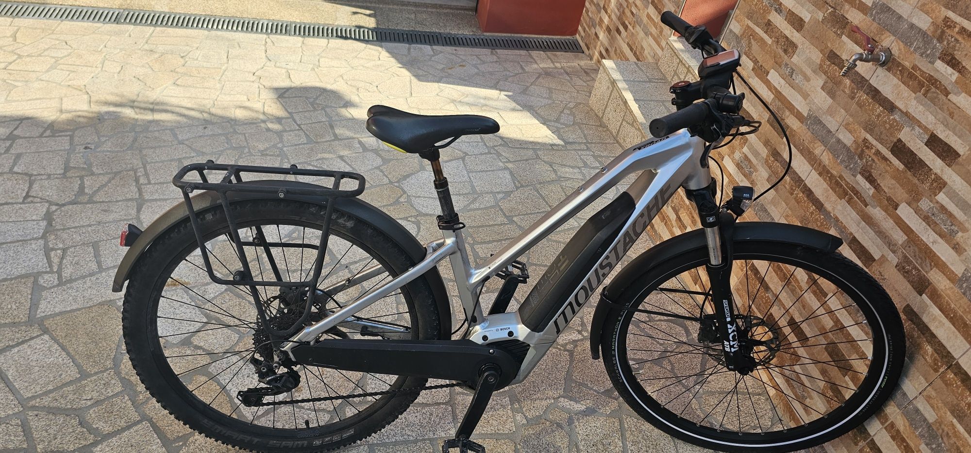 Varias bicicletas eletricas de motor bosch bom estado com carregador