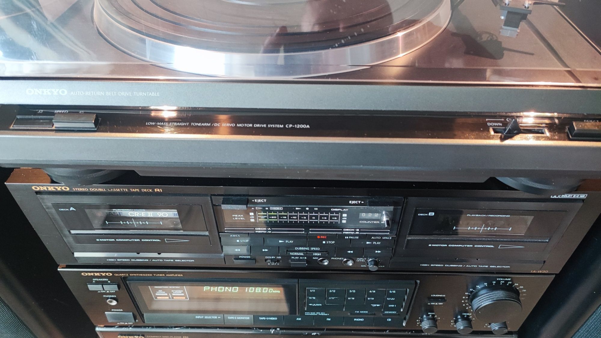 Wieża Onkyo plus kolumny