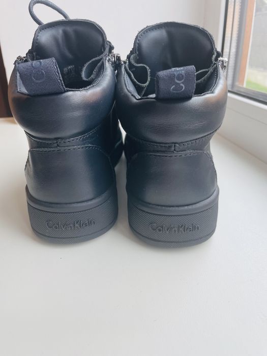 Calvin Klein шкіряні хайтопи, 37. Оригінал з Англії