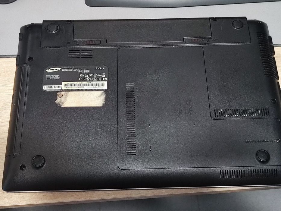 Portátil Samsung Rv511 i3 8gb