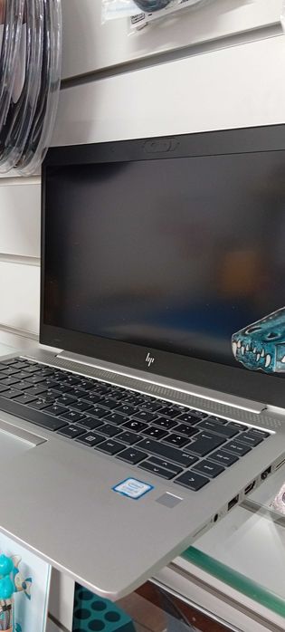 Vendo Portátil muito BOM como novo