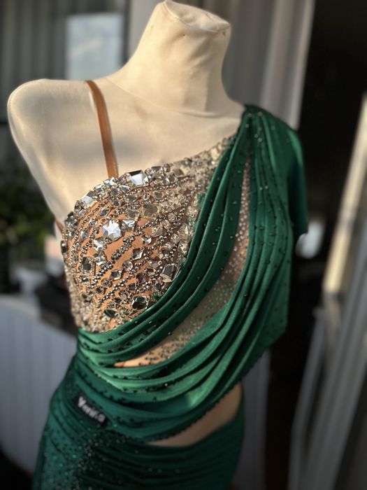 Сукня для бальних танців латина