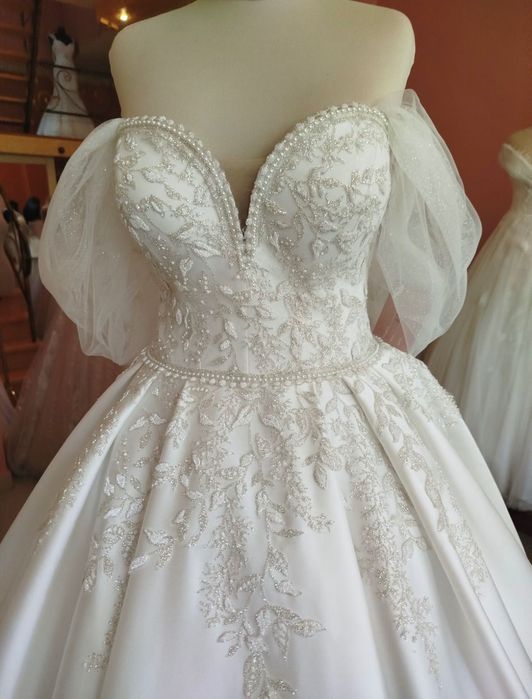 Весільна сукня2024