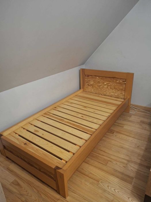 Łóżko + materac 200x100