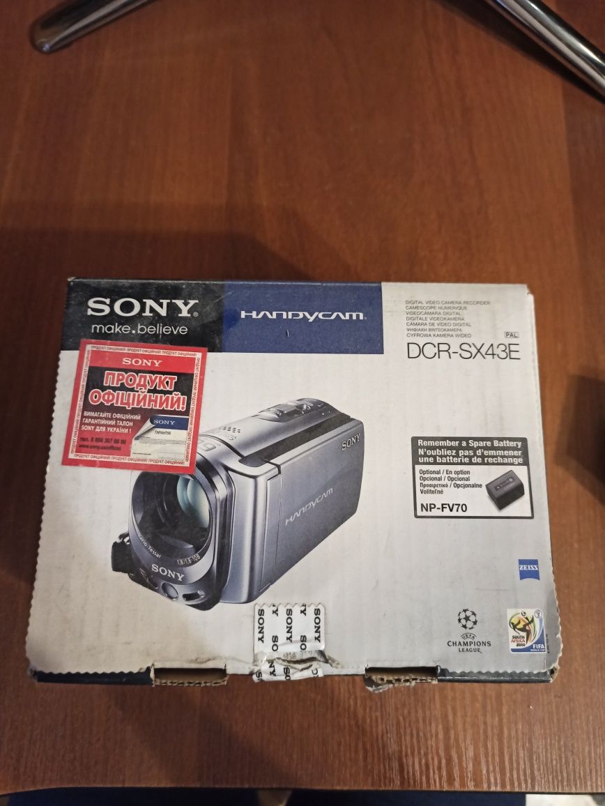 Камера Sony DCR SX43