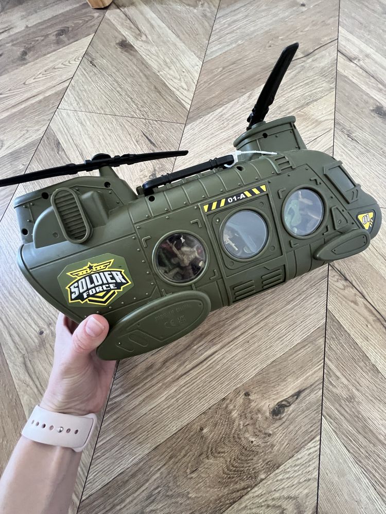 Набор игрушек солдатики