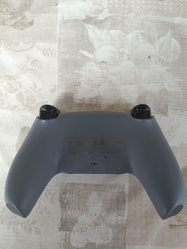 Dualsense cinzento impecável