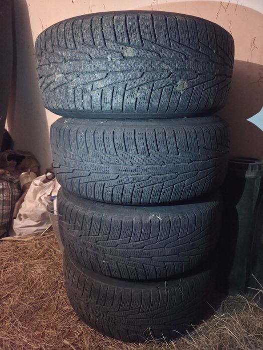 Комплект дисков с шинами