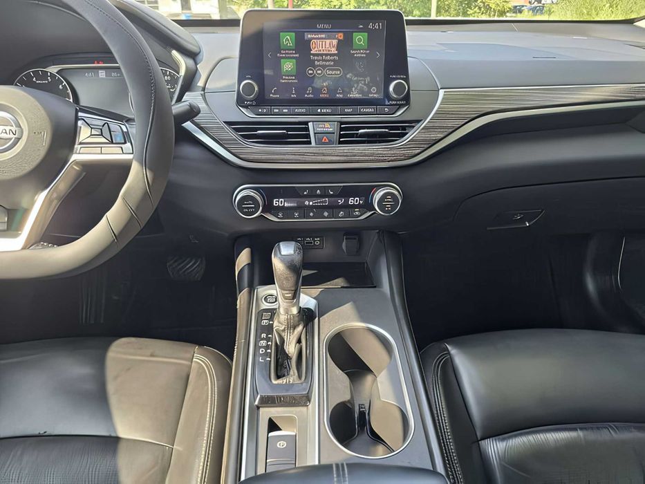 Nissan Altima      2019