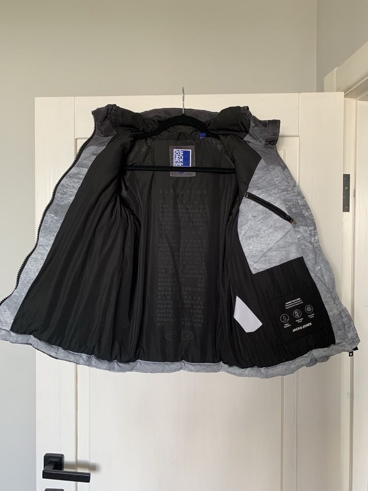 Продаю куртки хлопчик, Jack&Jones-300гривень