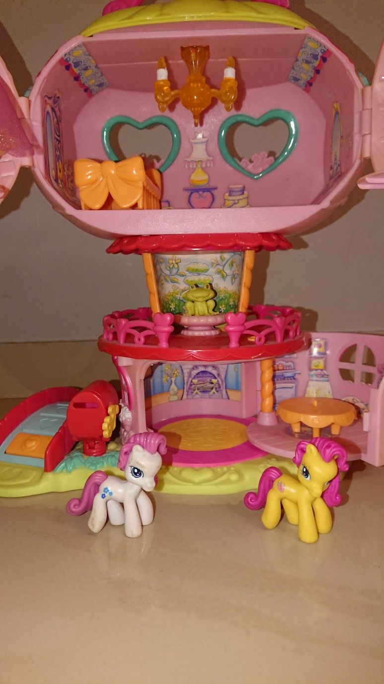 My Little Pony domek balon, Ponyville