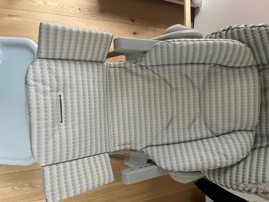 Krzesełko do karmienia Chicco Polly