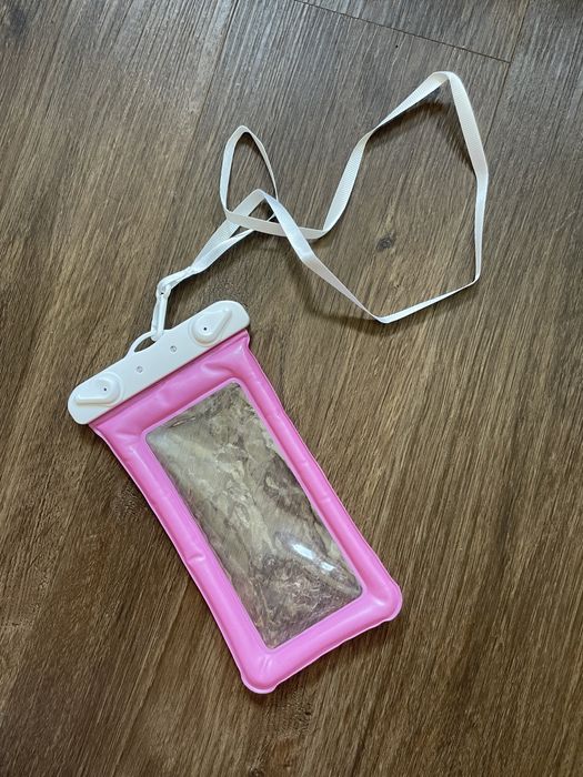 Ochronne Etui na wakacje na telefon rozowe sinsay