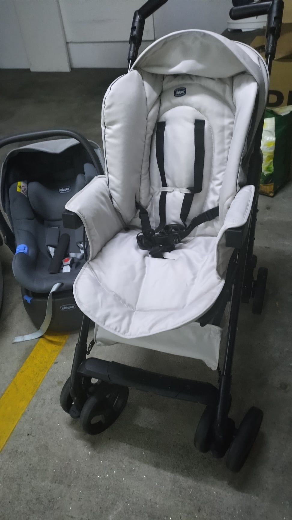 Carro,alcofa e cadeira auto da Chicco