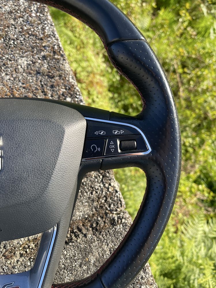 Volante Seat Leon FR
