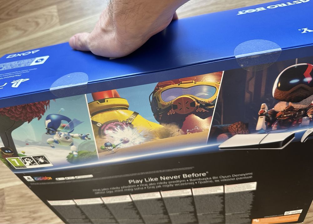 PS5 slim з кодом на гру “Astro bot”